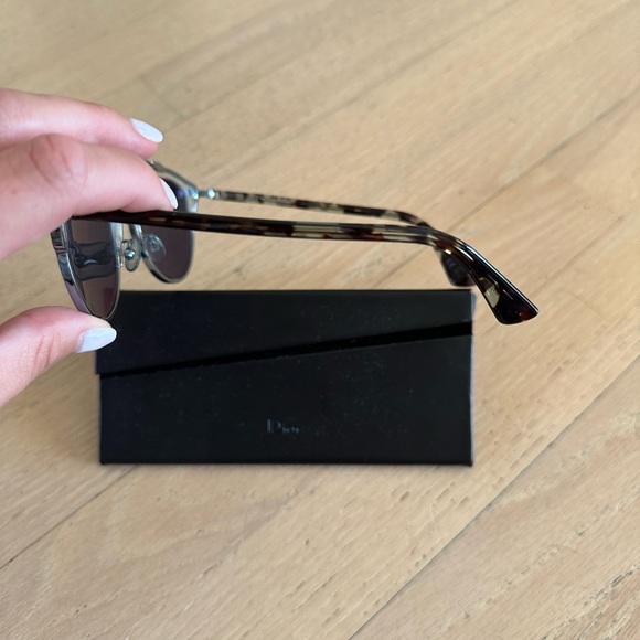 Black and silver Dior sunglasses - Picture 2 of 2